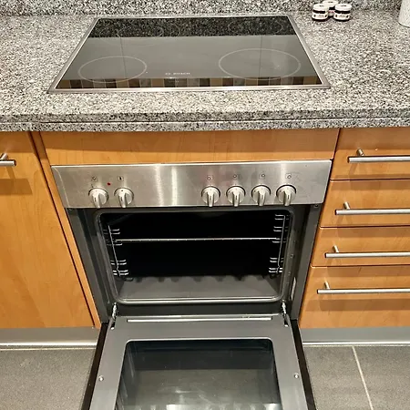 Kirsi Calanova Grand Golf Apartment Mijas