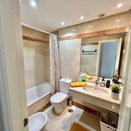 Kirsi Calanova Grand Golf Apartment Mijas