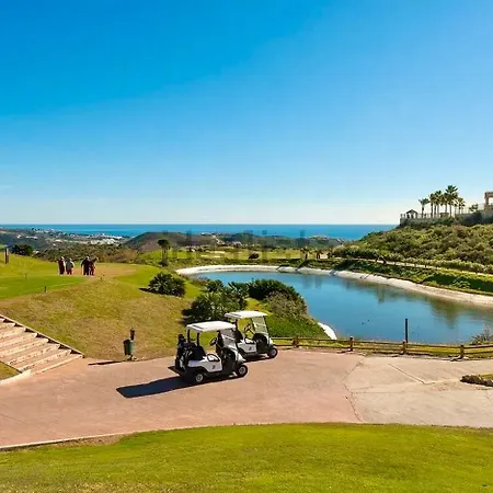 Kirsi Calanova Grand Golf * Mijas