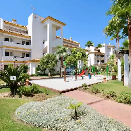 Kirsi Calanova Grand Golf Apartamento